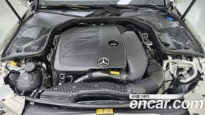 Mercedes-Benz C-Class C200 Coupe 2023 года из Южной Кореи