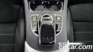 Mercedes-Benz C-Class C200 Coupe 2023 года из Южной Кореи