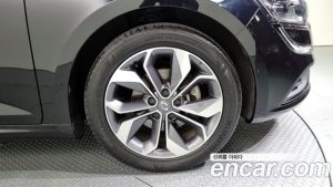 Renault-KoreaSamsung SM6 2.0 GDe SE 2020 года из Южной Кореи