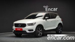 Volvo XC40 T4 R-디자인 2020 года из Южной Кореи