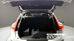 Volvo XC40 T4 R-디자인 2020 года из Южной Кореи