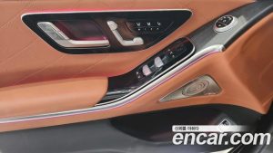 Mercedes-Benz S-Class S400 d 4MATIC 2023 года из Южной Кореи