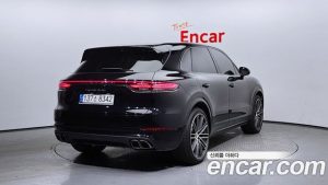 Porsche Cayenne 4.0 Turbo 2020 года из Южной Кореи