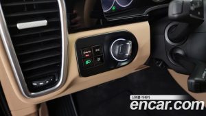 Porsche Cayenne 4.0 Turbo 2020 года из Южной Кореи