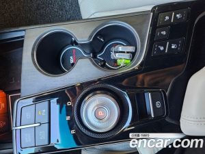Kia K8 Signature 2023 года из Южной Кореи