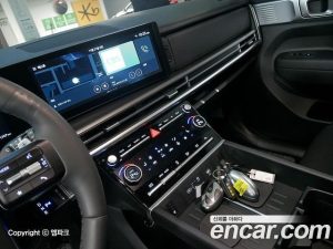 Hyundai Santafe Бензин 2.5T 2WD 2024 года из Южной Кореи