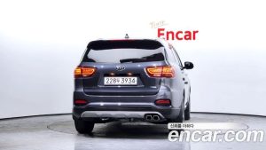 Kia Sorento Дизель 2.0 2WD 2020 года из Южной Кореи