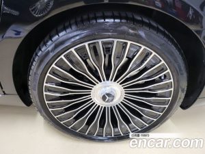 Mercedes-Benz S-Class Maybach S680 4MATIC 2023 года из Южной Кореи