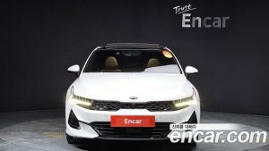 Kia K5 2.0 2021 года из Южной Кореи