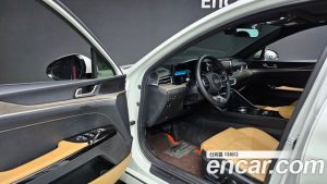 Kia K5 2.0 2021 года из Южной Кореи