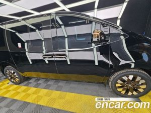 Hyundai Staria 4WD Lounge 7-Seater 2024 года из Южной Кореи