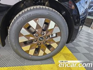 Hyundai Staria 4WD Lounge 7-Seater 2024 года из Южной Кореи