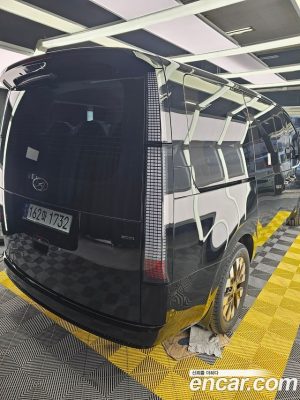 Hyundai Staria 4WD Lounge 7-Seater 2024 года из Южной Кореи