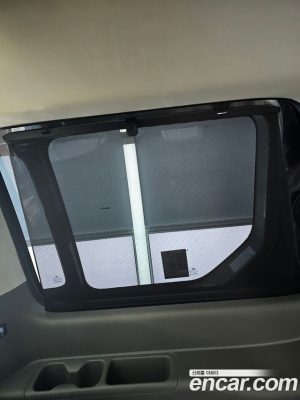Hyundai Staria 4WD Lounge 7-Seater 2024 года из Южной Кореи