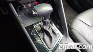 Kia Niro 1.6 HEV 2020 года из Южной Кореи