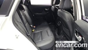 Kia Niro 1.6 HEV 2020 года из Южной Кореи