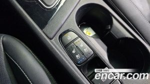 Kia Niro 1.6 HEV 2020 года из Южной Кореи