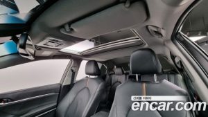 Toyota Camry 2.5 XLE HYBRID 2021 года из Южной Кореи
