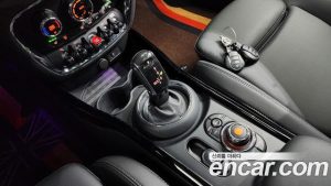 Mini Clubman High 2020 года из Южной Кореи