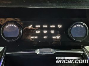 Land Rover Range Rover P530 SV LWB 2023 года из Южной Кореи