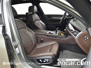 BMW 7-Series 730Ld xDrive M Sport 2020 года из Южной Кореи