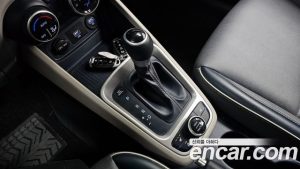 Hyundai Venue 1.6 Flux 2020 года из Южной Кореи