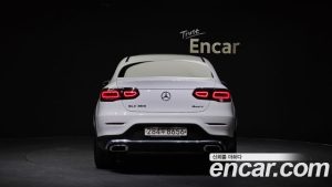 Mercedes-Benz GLC-Class GLC300 4MATIC Coupe 2020 года из Южной Кореи
