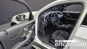 Mercedes-Benz GLC-Class GLC300 4MATIC Coupe 2020 года из Южной Кореи