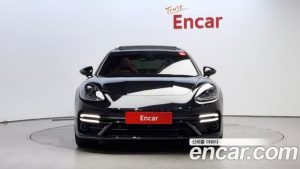 Porsche Panamera 4.0 GTS 2023 года из Южной Кореи
