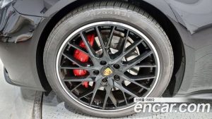 Porsche Panamera 4.0 GTS 2023 года из Южной Кореи