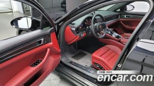 Porsche Panamera 4.0 GTS 2023 года из Южной Кореи