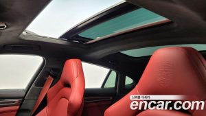 Porsche Panamera 4.0 GTS 2023 года из Южной Кореи