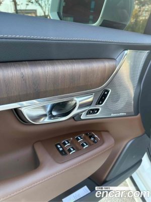 Volvo S90 B6 AWD Inscription 2021 года из Южной Кореи