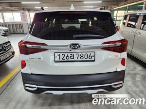 Kia Seltos Бензин 1.6 Turbo 2WD 2020 года из Южной Кореи