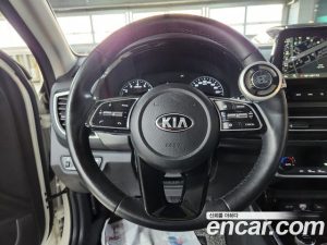 Kia Seltos Бензин 1.6 Turbo 2WD 2020 года из Южной Кореи