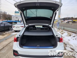 Audi Q3 35 TDI Premium Sportback 2020 года из Южной Кореи