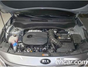 Kia Seltos Бензин 1.6 Turbo 2WD 2021 года из Южной Кореи