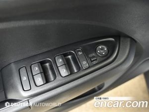 Hyundai Venue 1.6 Smart 2020 года из Южной Кореи