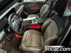 Kia EV9 Earth 4WD 2023 года из Южной Кореи