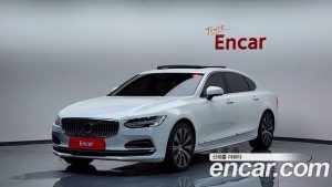 Volvo S90 B5 ULTIMATE Bright 2023 года из Южной Кореи