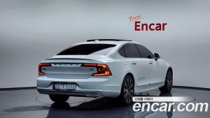 Volvo S90 B5 ULTIMATE Bright 2023 года из Южной Кореи