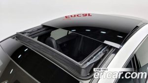 Mercedes-Benz EQE EQE500 4MATIC 2023 года из Южной Кореи