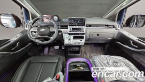 Hyundai Staria 4WD Lounge 7-Seater 2024 года из Южной Кореи
