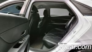 Hyundai AVANTE 1.6 2021 года из Южной Кореи