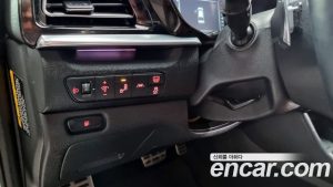Kia Niro 1.6 HEV 2021 года из Южной Кореи