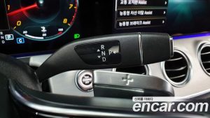 Mercedes-Benz E-Class E250 Avantgarde 2021 года из Южной Кореи