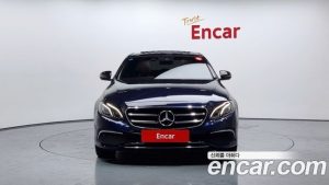 Mercedes-Benz E-Class E250 Avantgarde 2020 года из Южной Кореи