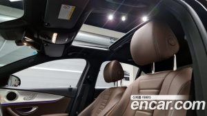 Mercedes-Benz E-Class E250 Avantgarde 2020 года из Южной Кореи