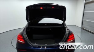 Mercedes-Benz E-Class E250 Avantgarde 2020 года из Южной Кореи