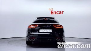 Kia Stinger 3.3 Turbo 2WD 2020 года из Южной Кореи